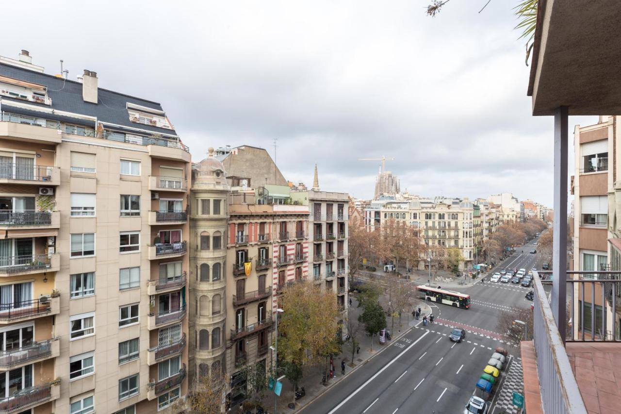 Heart Of The City Sunny With Iconic Terrace View Barcelona Luaran gambar