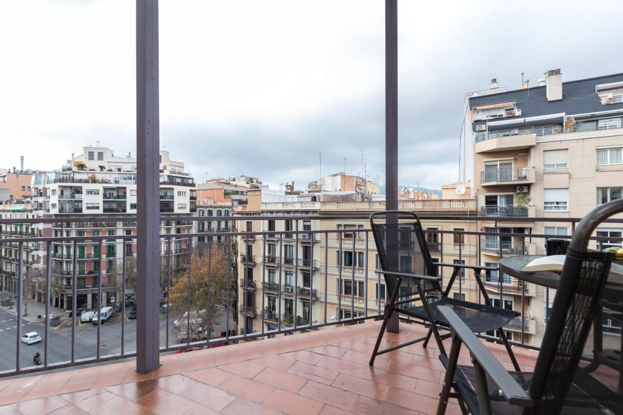 Heart Of The City Sunny With Iconic Terrace View Barcelona Luaran gambar