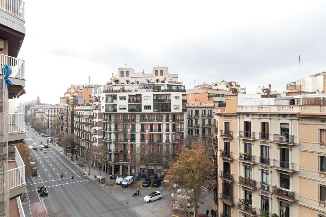 Heart Of The City Sunny With Iconic Terrace View Barcelona Luaran gambar